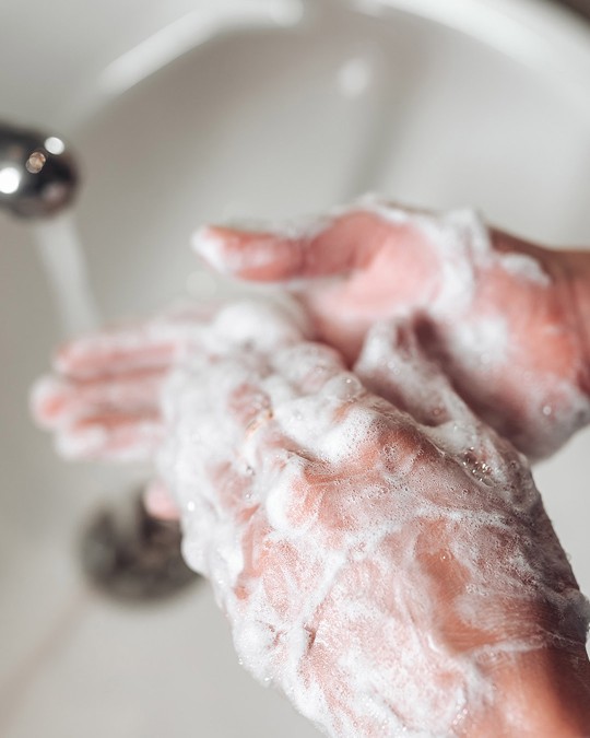 Foaming hand soap