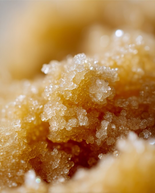 Close Up Of Raw Sugar & Honey Lip Scrub
